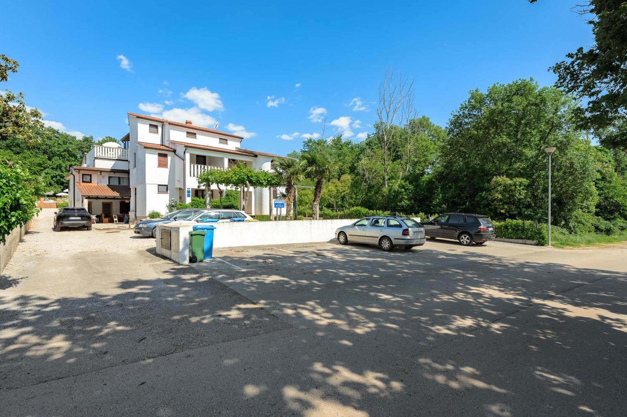 Apartments Tena Poreč Exteriör bild